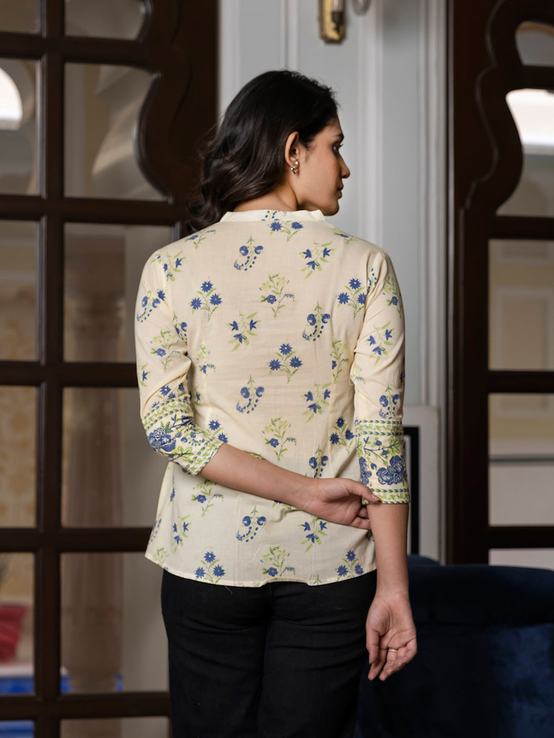 Jaitpuriya Women Blue And Off White Floral Print Peplum Tops