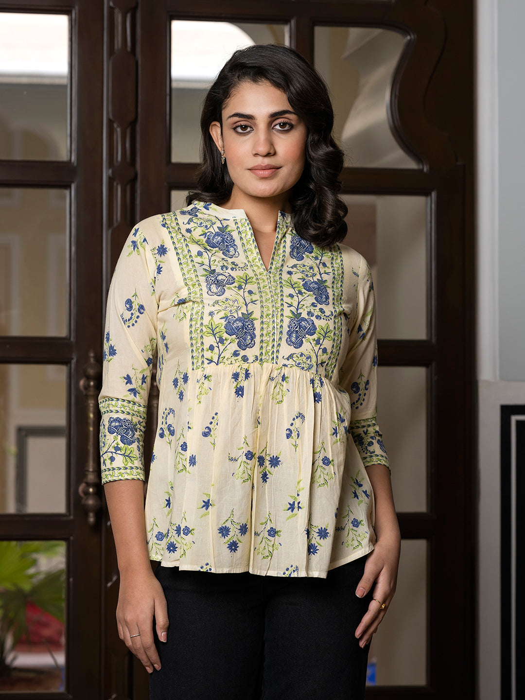 Jaitpuriya Women Blue And Off White Floral Print Peplum Tops