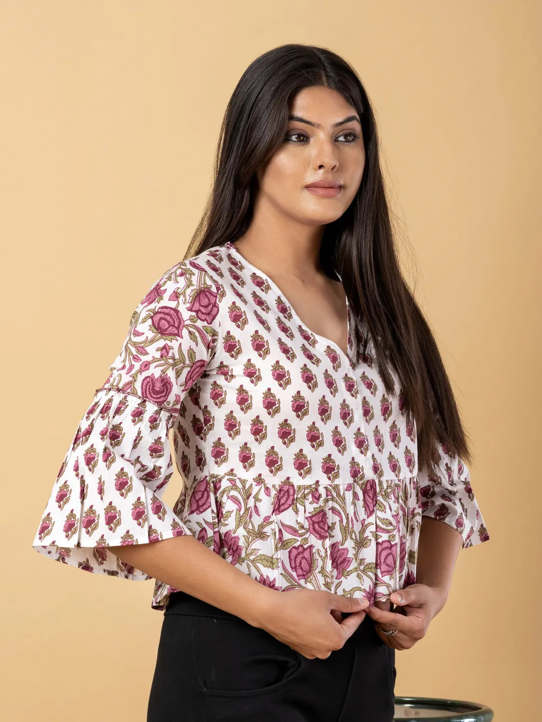 Jaitpuriya Women White Cotton Crop Top