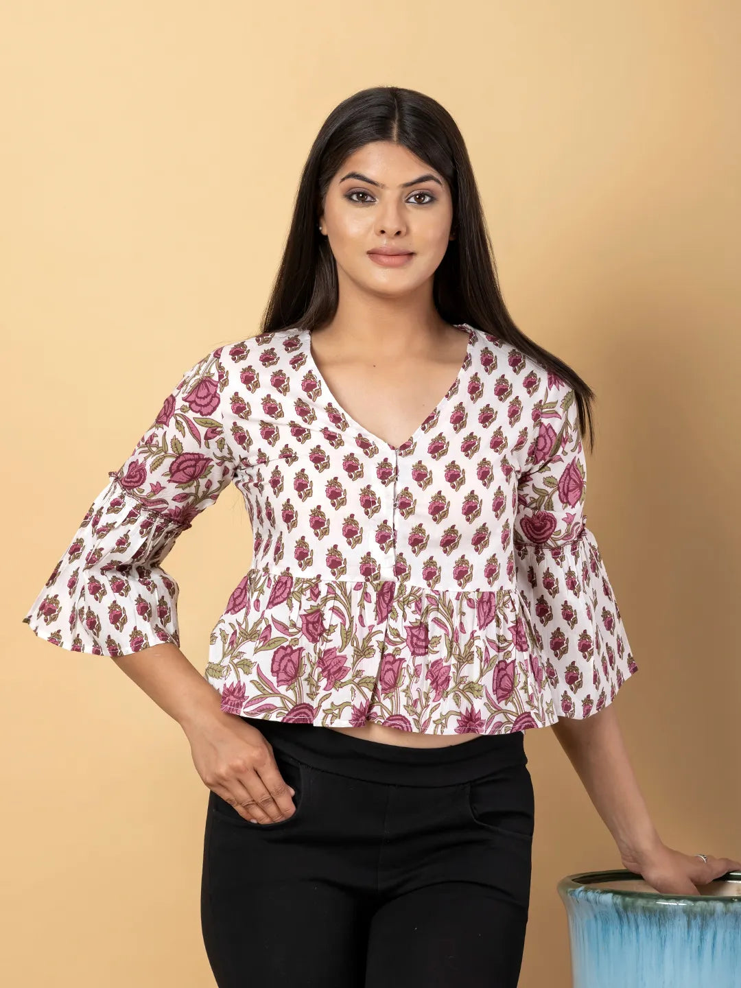 Jaitpuriya Women White Cotton Crop Top