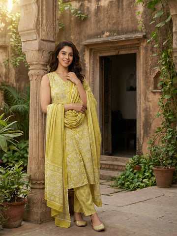 Jaitpuriya Yellow And Beige Pure Cotton Straight Regular Kurta Set