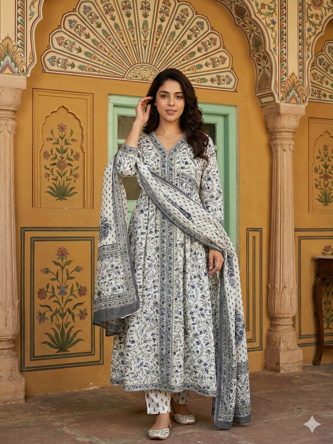 Jaitpuriya Grey And White Pure Cotton Anarkali Gathered or Pleated Kurta Set