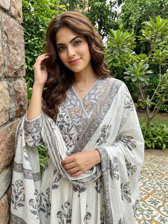 Jaitpuriya Grey And Off White Pure Cotton Anarkali Gathered or Pleated Kurta Set
