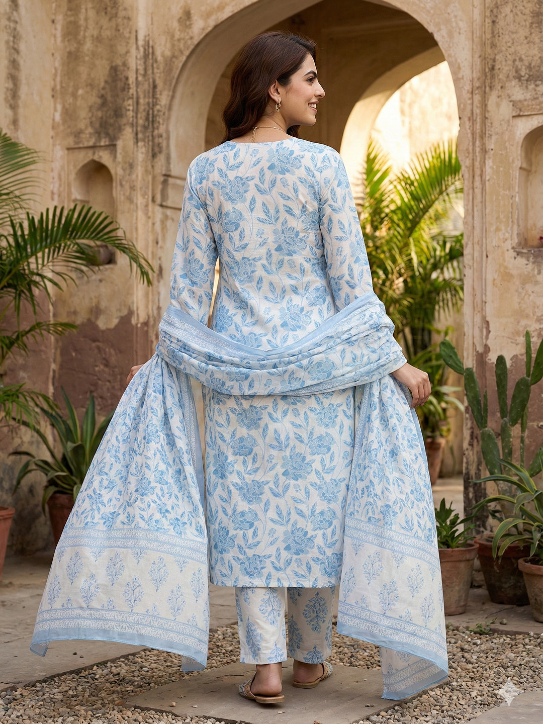 Jaitpuriya Sky Blue And White Pure Cotton Straight Regular Kurta Set