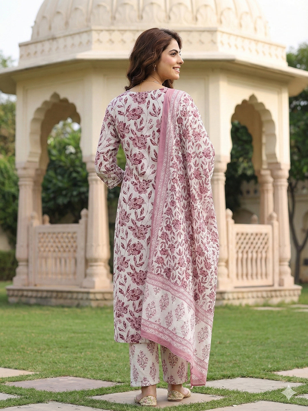 Jaitpuriya Maroon And White Pure Cotton Straight Regular Kurta Set