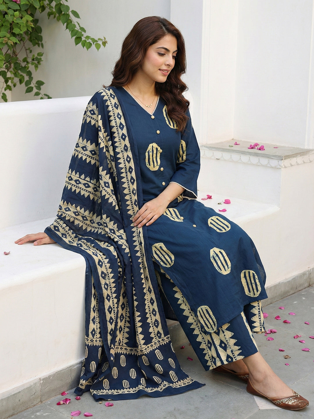 Jaitpuriya Blue And Cream Pure Cotton Straight Regular Kurta Set